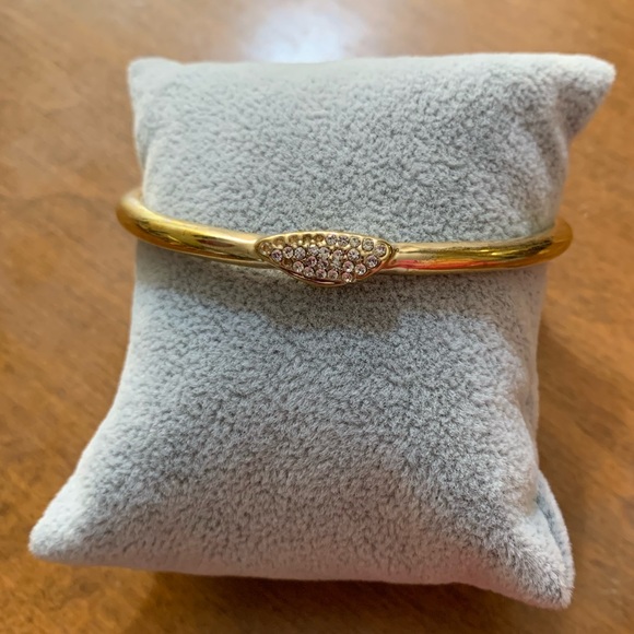 White House Black Market Abstract Butterfly Bracelets - Picture 6 of 8